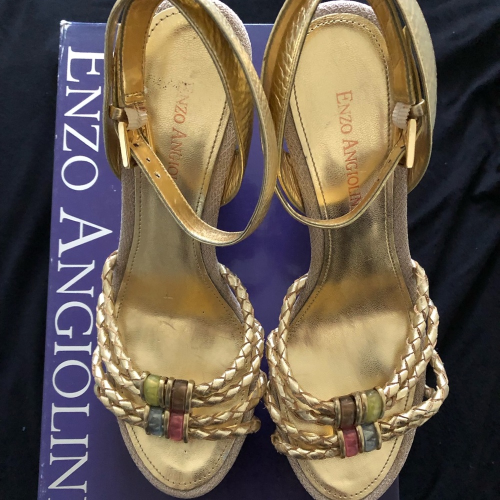 Enzo Angiolini gold wedge sandals